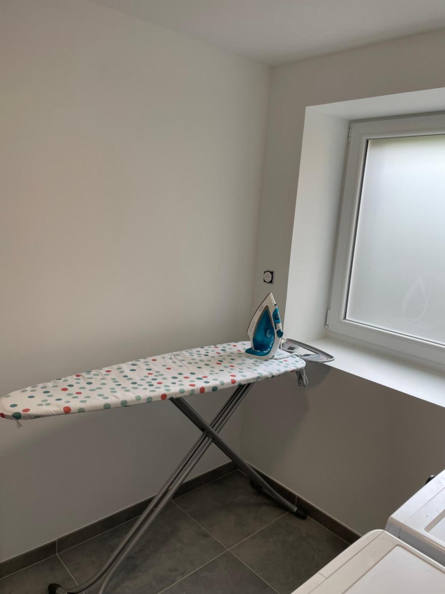 Studio Avec Wc Et Sdb Prives Dans Grande Maison A Cote Du Campus Artem - Thermal Et Parc Des Expos Vandoeuvre-les-Nancy Bagian luar foto